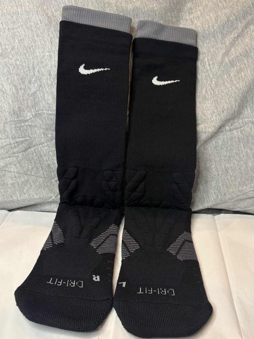 Nike Elite Vapor Cushioned Football Socks (Over-The-Calf) Size XL - Black/Grey